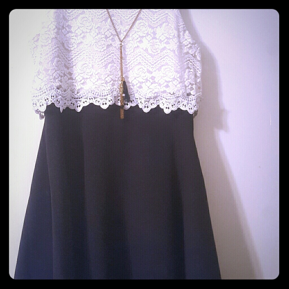 Tween Diva girls size 16 black and white dress.